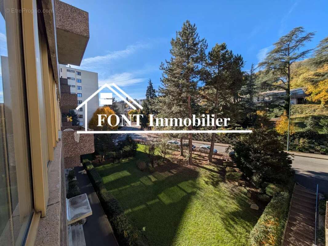 Appartement à SAINT-ETIENNE