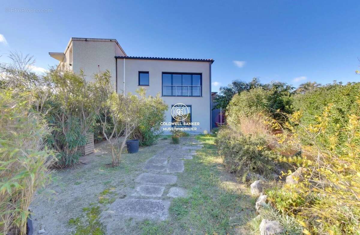 Maison à SAINT-CYPRIEN