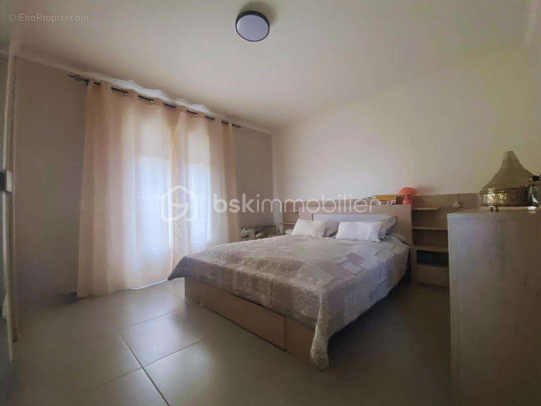 Maison à SAINT-GILLES