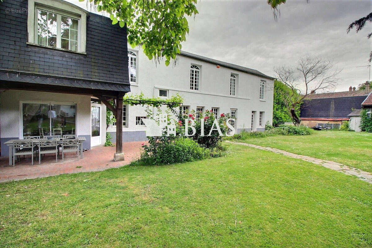 Maison à CAUDEBEC-LES-ELBEUF