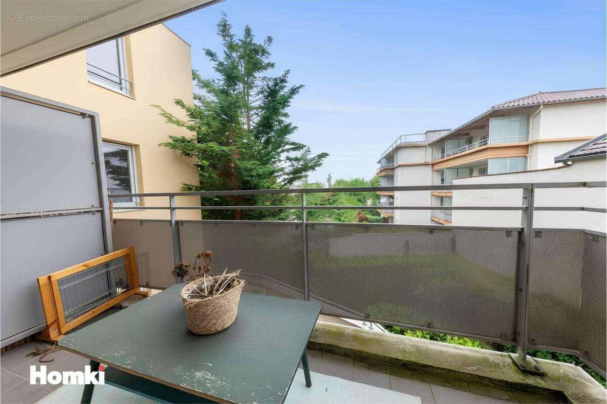 Appartement à CRAPONNE