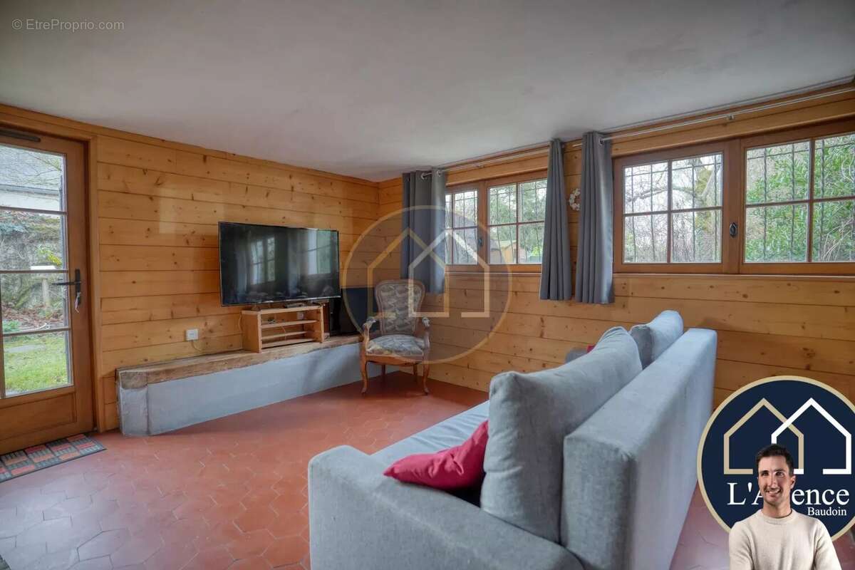 Maison à YERMENONVILLE