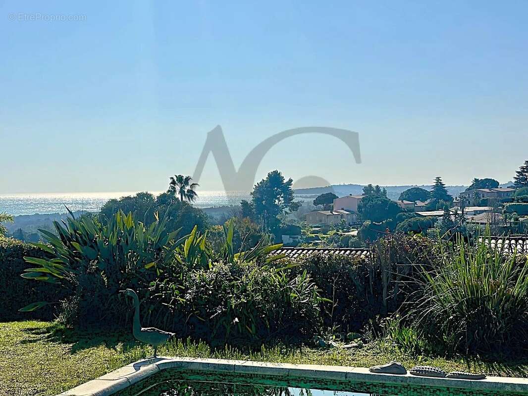 Maison à VILLENEUVE-LOUBET