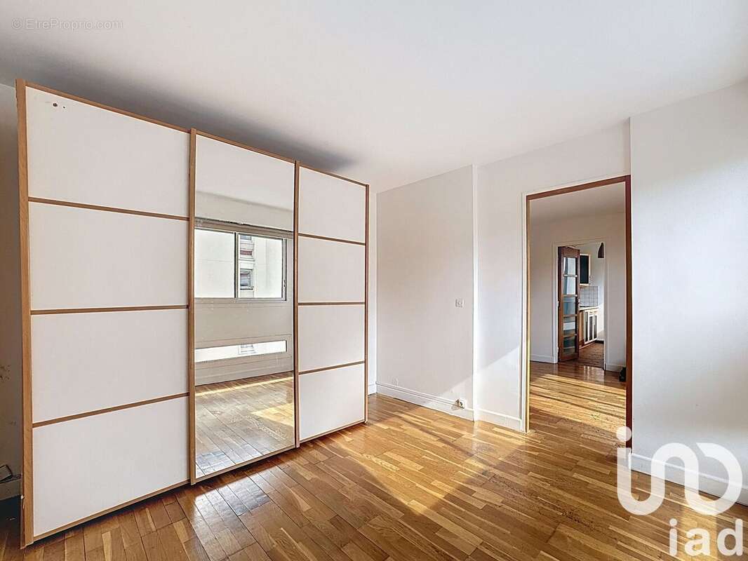 Photo 6 - Appartement à PARIS-18E