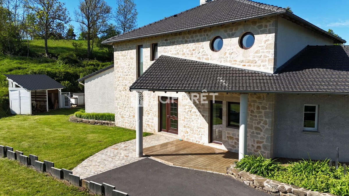 Maison à LE PERTUIS