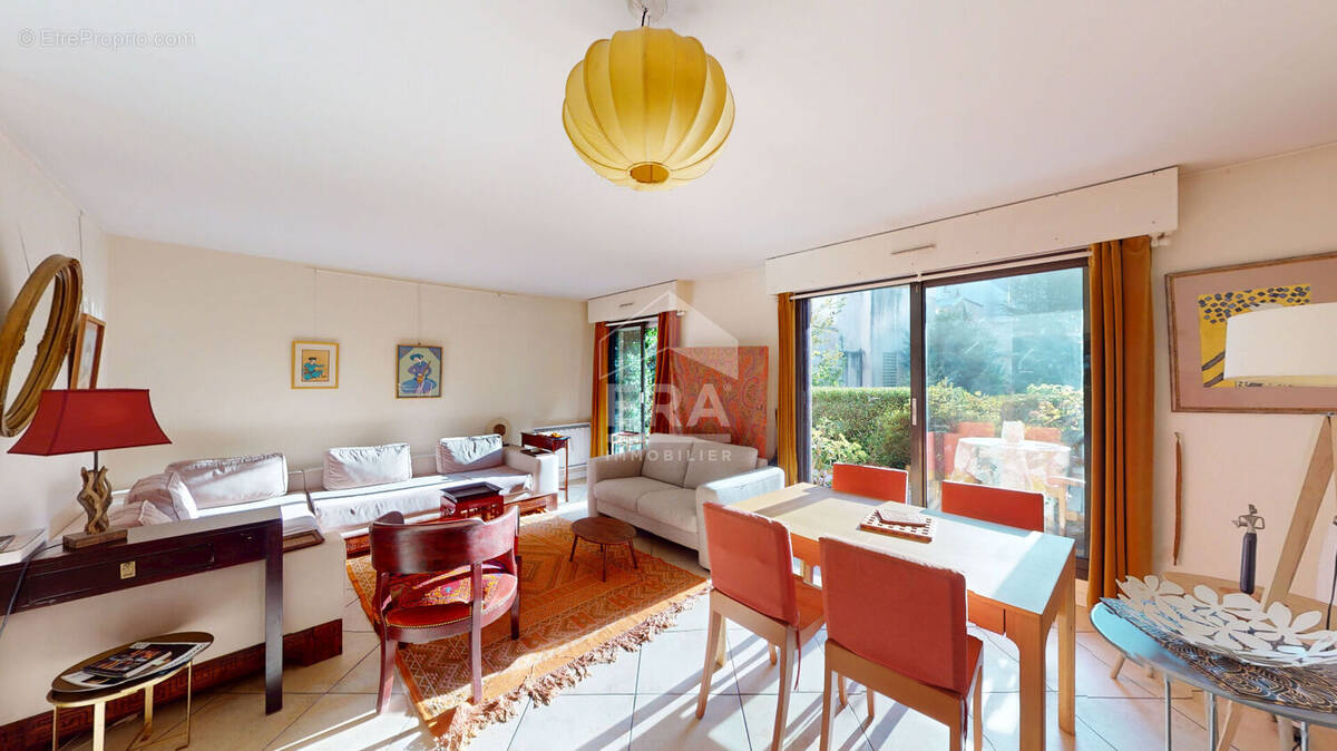 Appartement à PARIS-19E