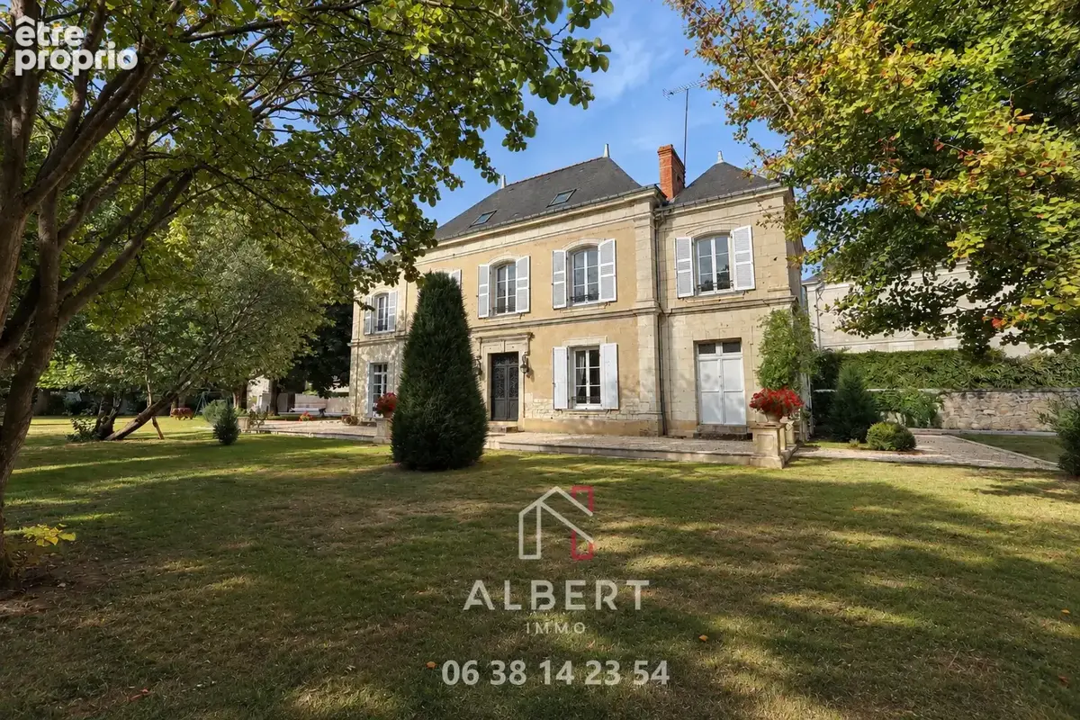 Propriété de caractère proche de Saumur - 5 chambres et plus, dépendances, piscine et jardin arboré - photo 2