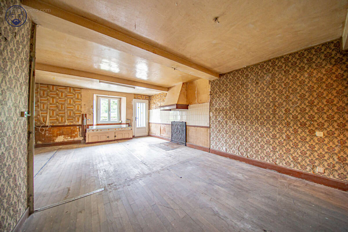 Maison à COUVERTPUIS