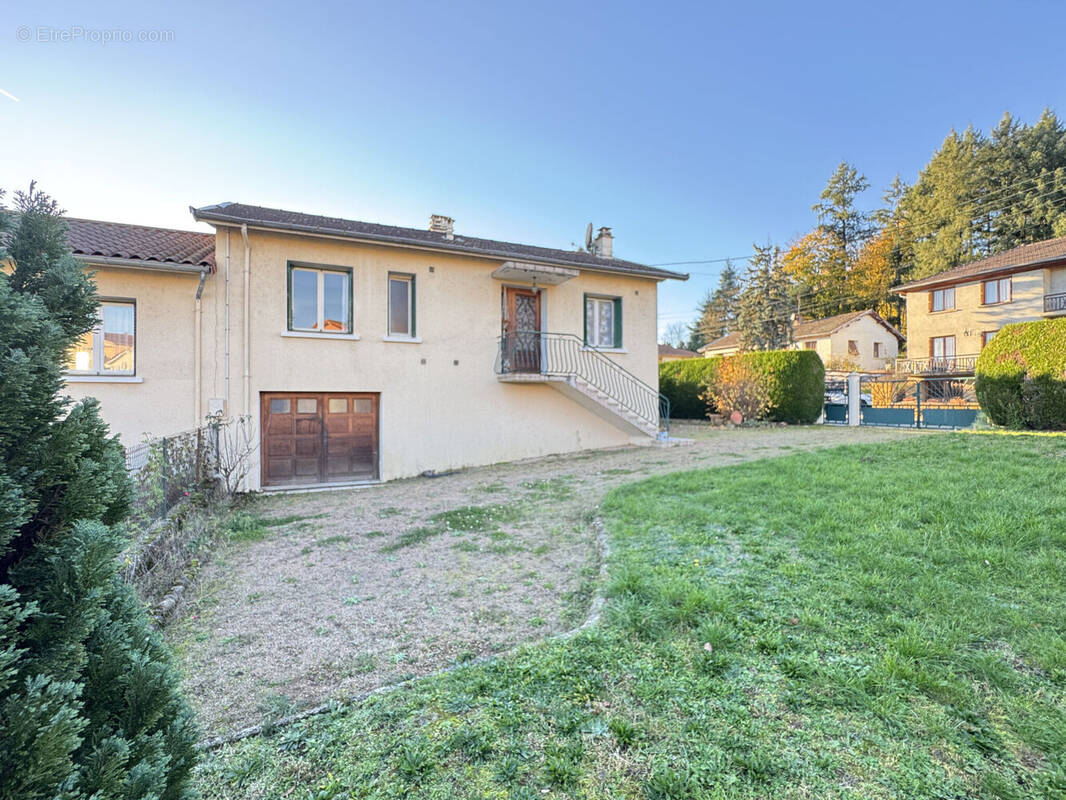 Photo 1 - Maison à AMPLEPUIS