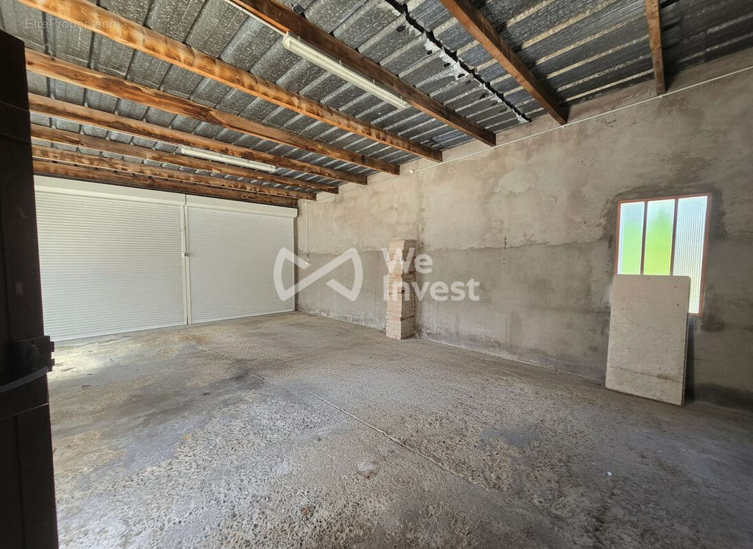 Maison 103 m² à Saint-Laurent-De-Mure  - photo 8