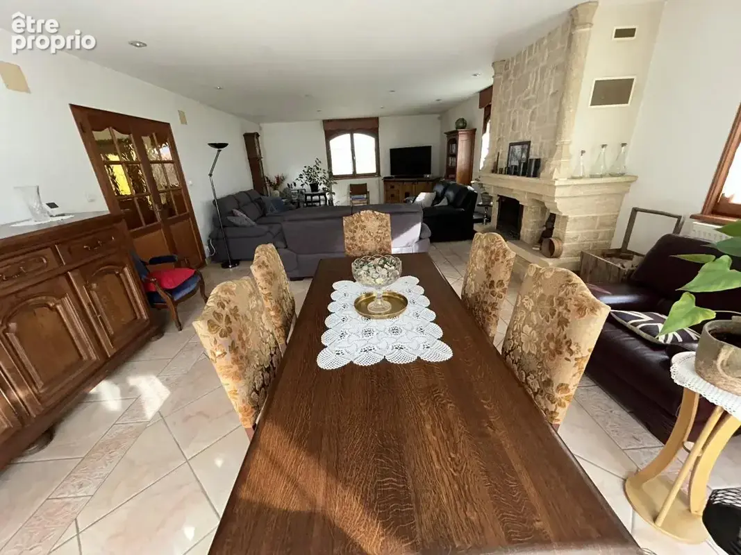 Maison 8 pièces 212 m² à vendre à Tilloy-Lez-Cambrai (59554) - photo 5