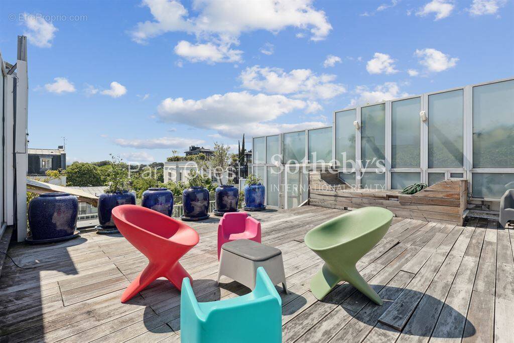 Maison à NEUILLY-SUR-SEINE