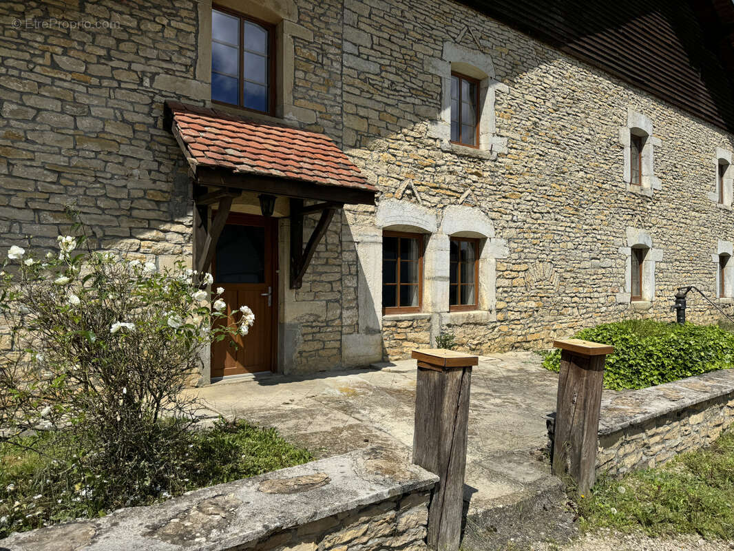 Maison à VALONNE