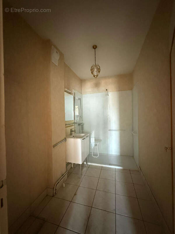 Appartement à LYON-8E