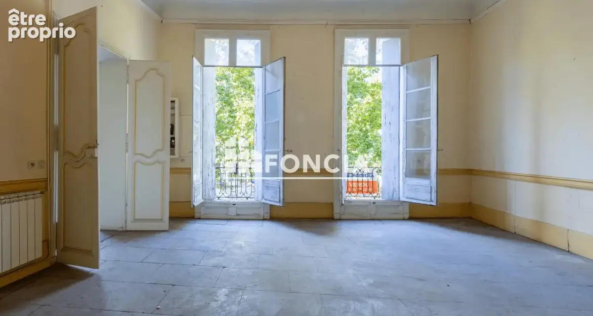 Montpellier - Quartier Préfecture, appartement de caractère de 156 m² à rénover - photo 3