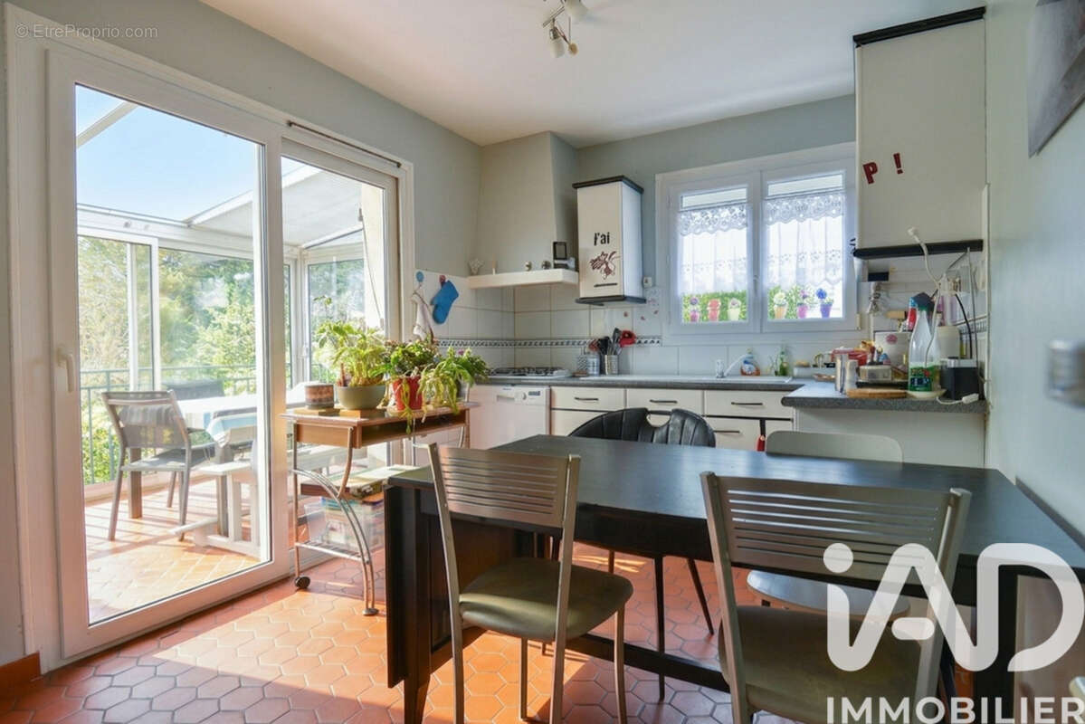 Maison 110 m² à Troarn  - photo 6