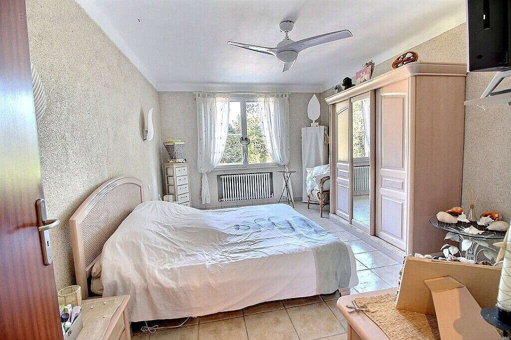 Maison à PERNES-LES-FONTAINES