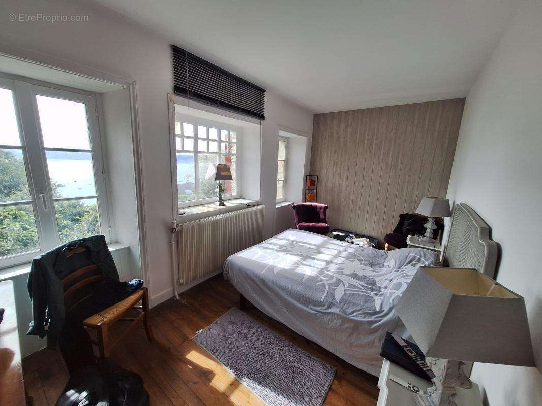Maison à LOCQUIREC
