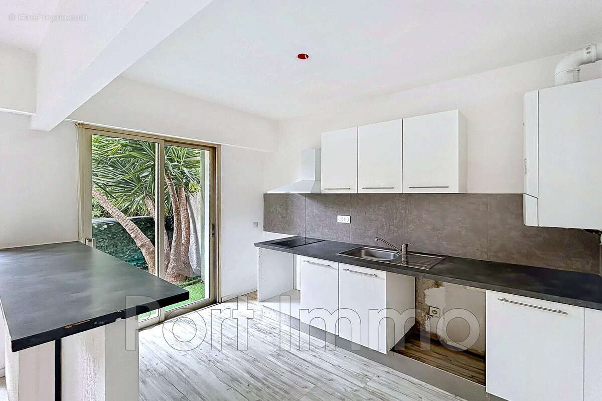 Appartement à CAGNES-SUR-MER