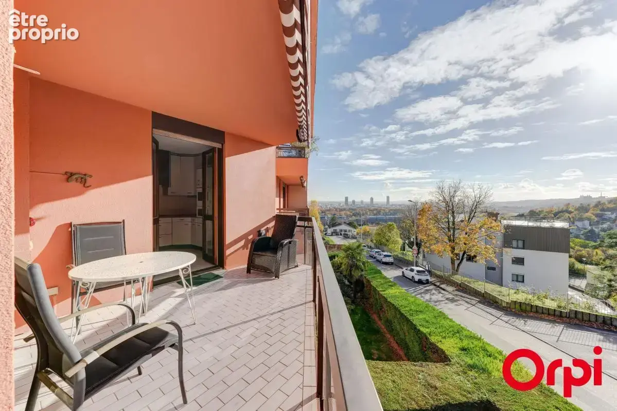 Appartement T5 avec terrasse de 15 m² et garage double - photo 1