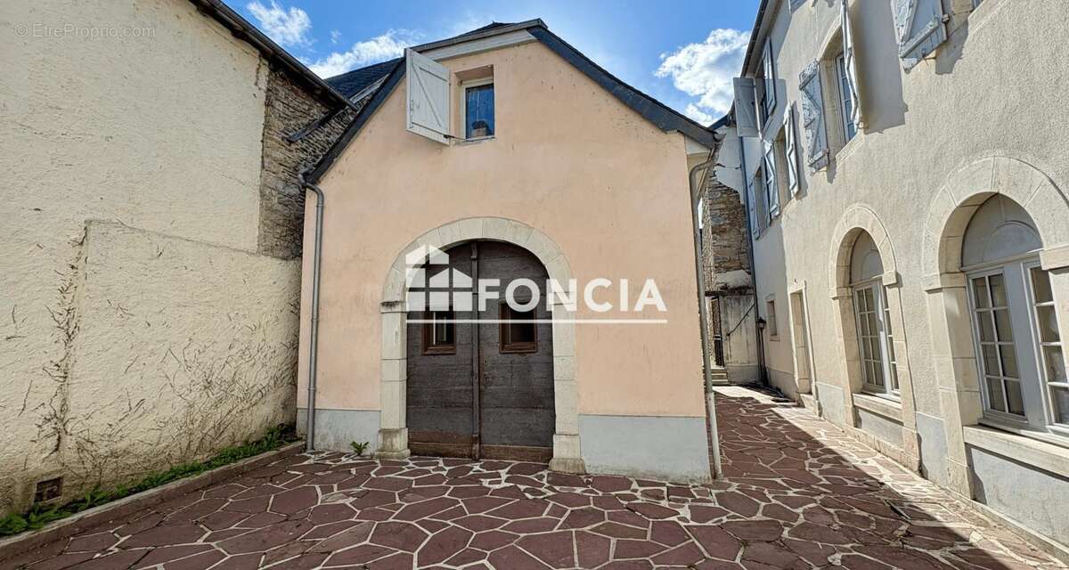 Appartement à OLORON-SAINTE-MARIE