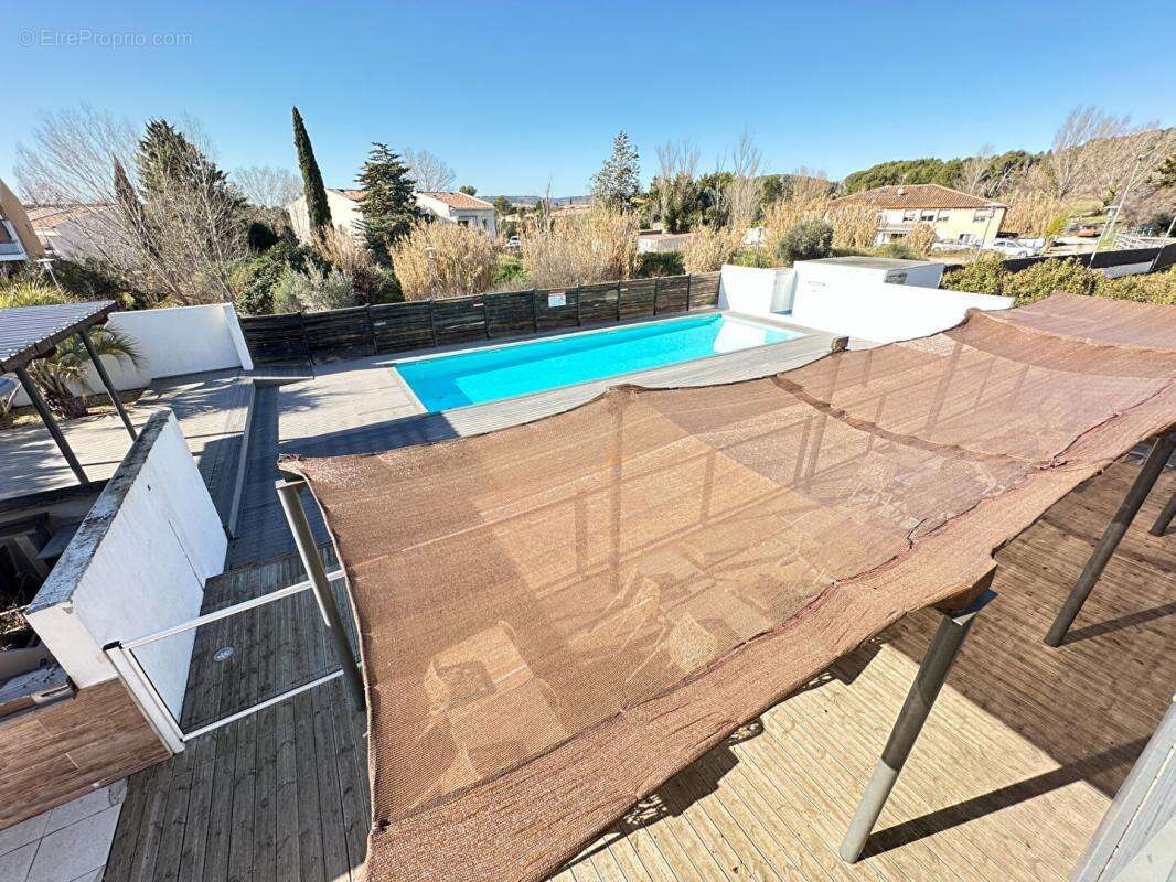 Appartement à EGUILLES