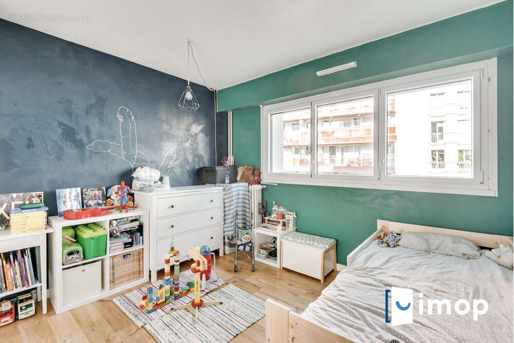 Appartement à PARIS-19E