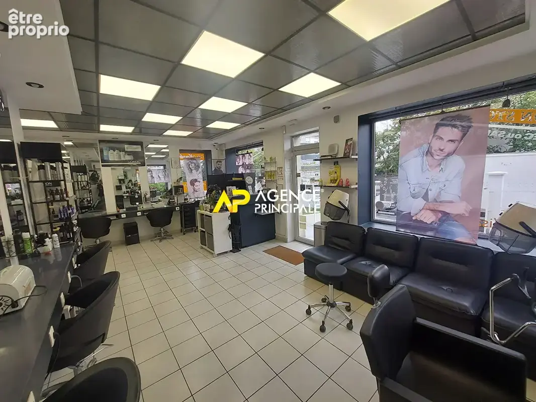 BEZONS _ Salon de coiffure - photo 2