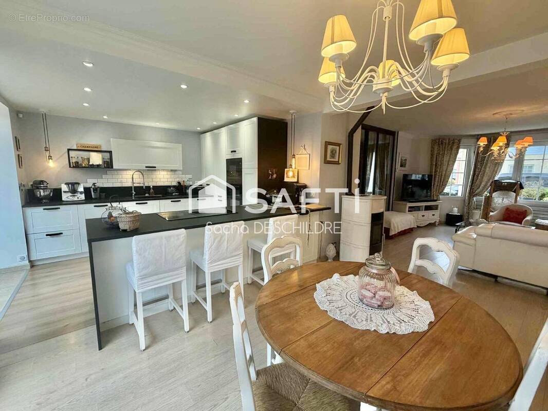 Photo 1 - Maison à TINQUEUX