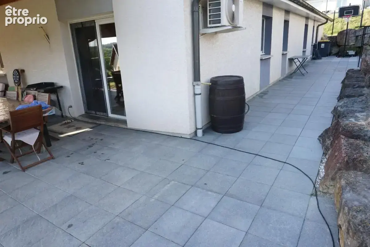 Secteur Vesoul, pavillon climatisé en plain pied avec garages pour 3 voitures et grande terrasse couverte - photo 22