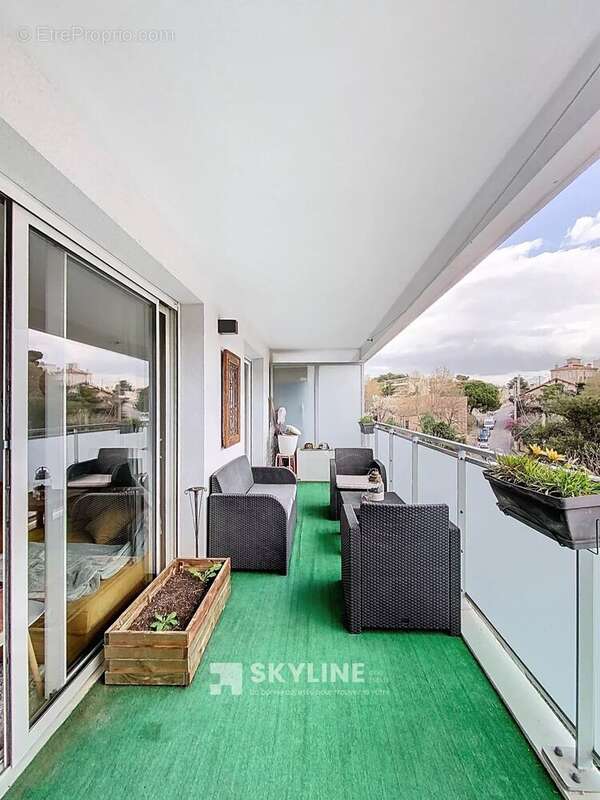 Appartement à MARSEILLE-4E