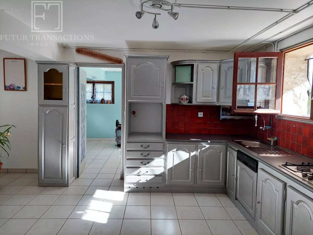 Maison à MILHAC-DE-NONTRON