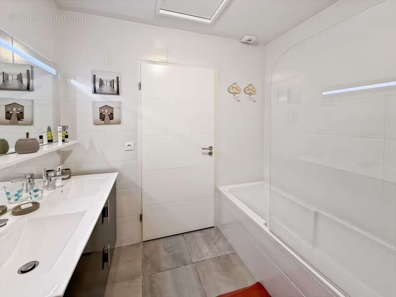 Superbe Duplex T4 - Double Terrasse - Parking - Entre Nansouty et Barrière de Bègles - photo 15