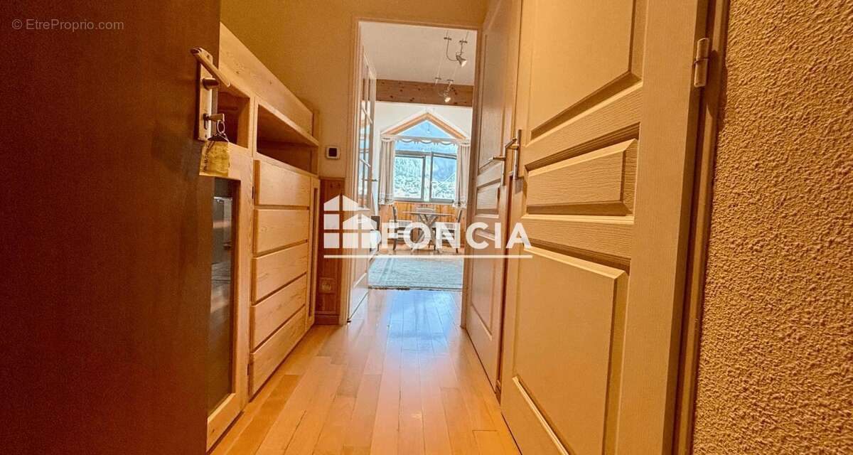Appartement à LA SALLE-LES-ALPES