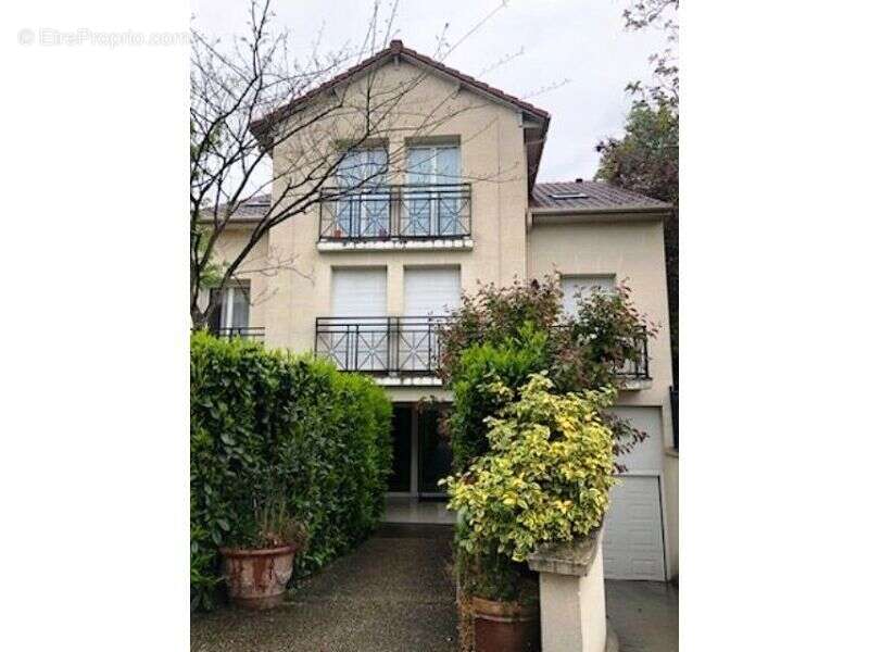 Appartement à LE PERREUX-SUR-MARNE