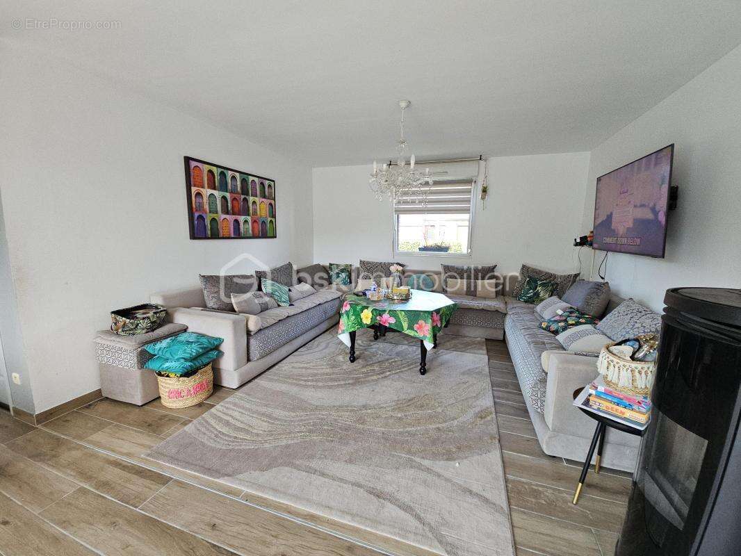 Maison à SIN-LE-NOBLE