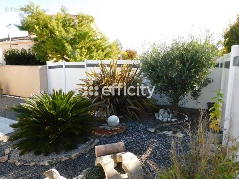 Maison à MESCHERS-SUR-GIRONDE