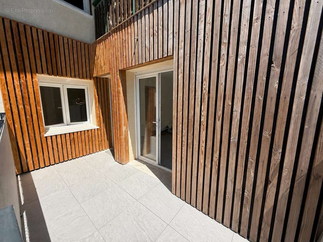 Appartement à SONNAZ