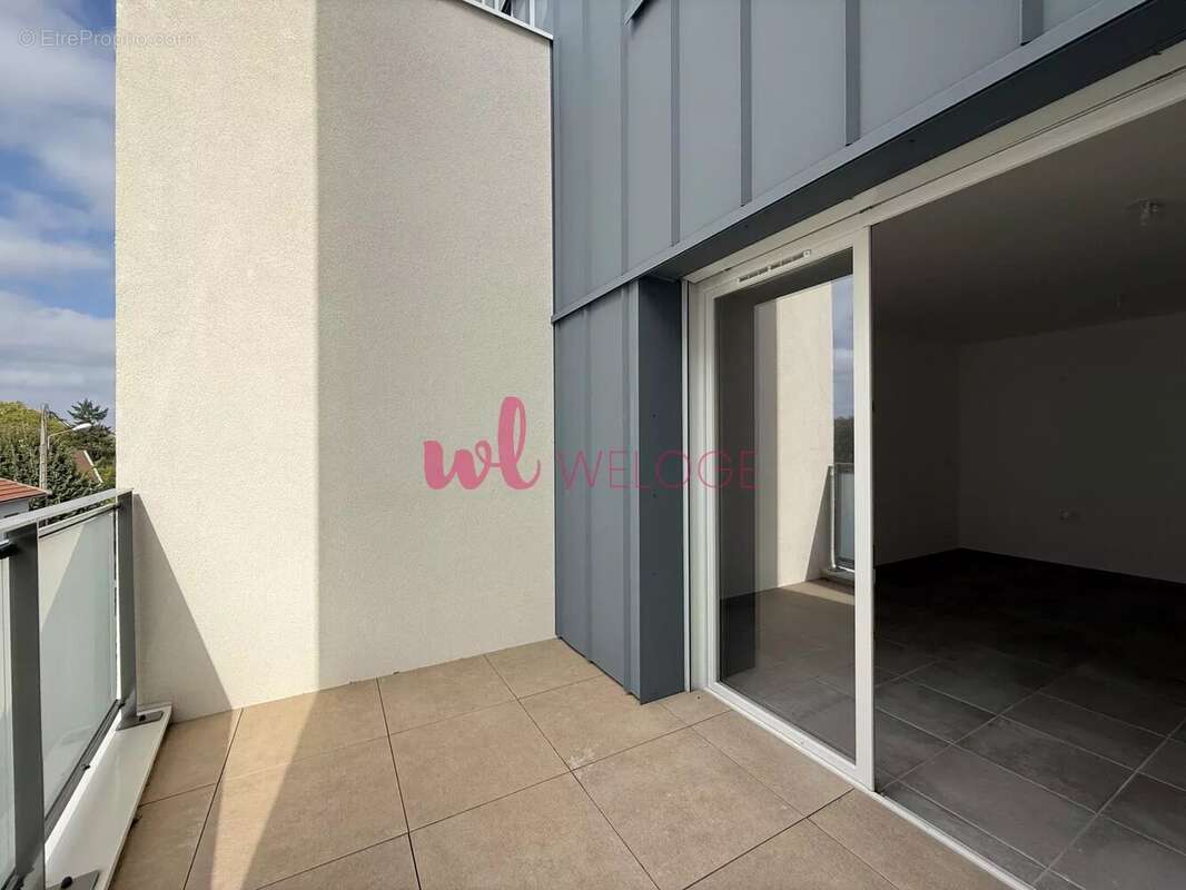 Appartement à BRON