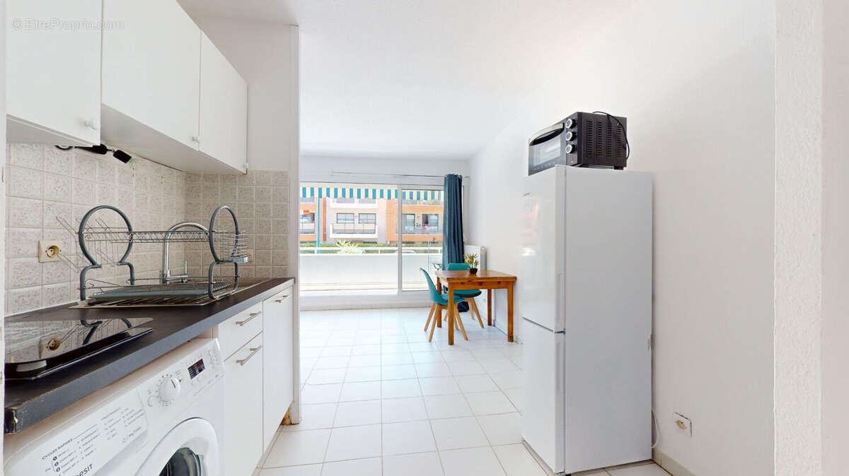 Appartement à VILLENEUVE-LOUBET