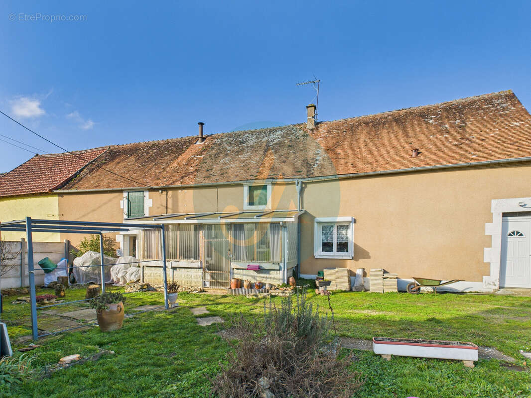 Maison à COSNE-COURS-SUR-LOIRE