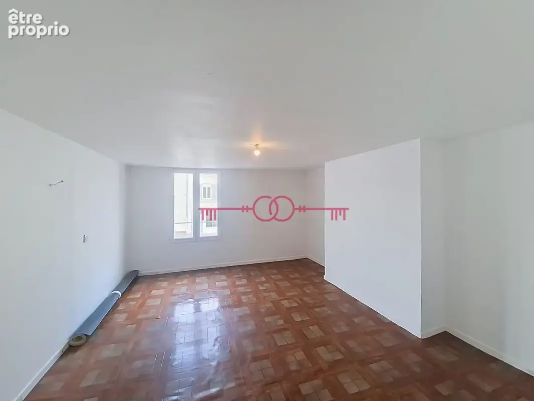 À vendre - appartement 5 pièces de 112 m² - photo 6