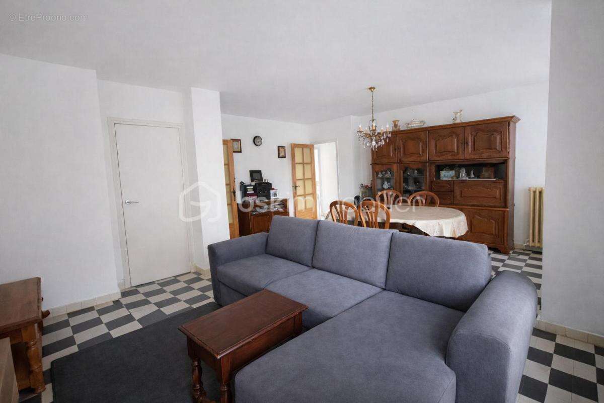 Appartement à BOURG-SAINT-ANDEOL