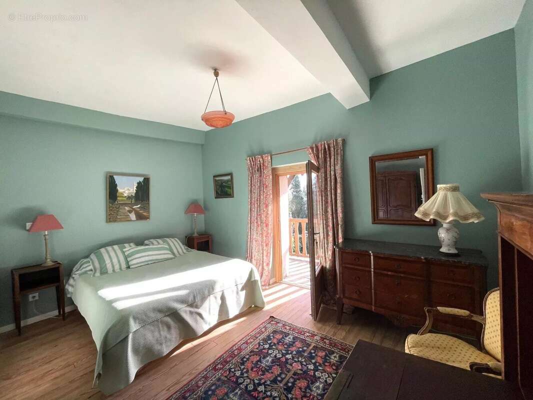 Maison à SAUVETERRE-DE-BEARN