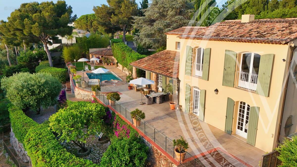 Maison à ROQUEBRUNE-CAP-MARTIN