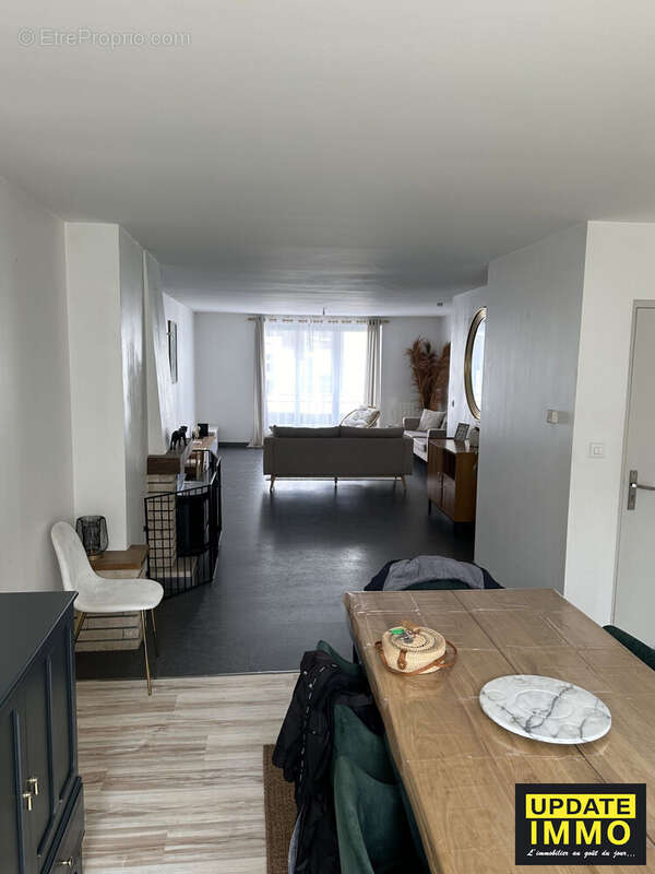 Appartement 225 m² à Neufchateau  - photo 2