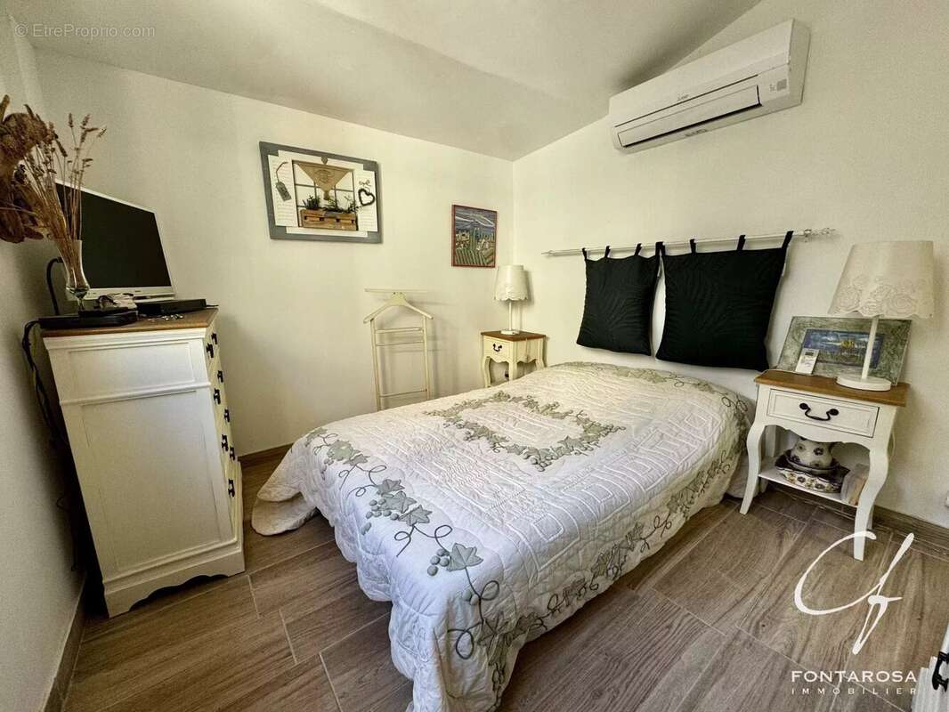 Maison à PUGET-SUR-ARGENS