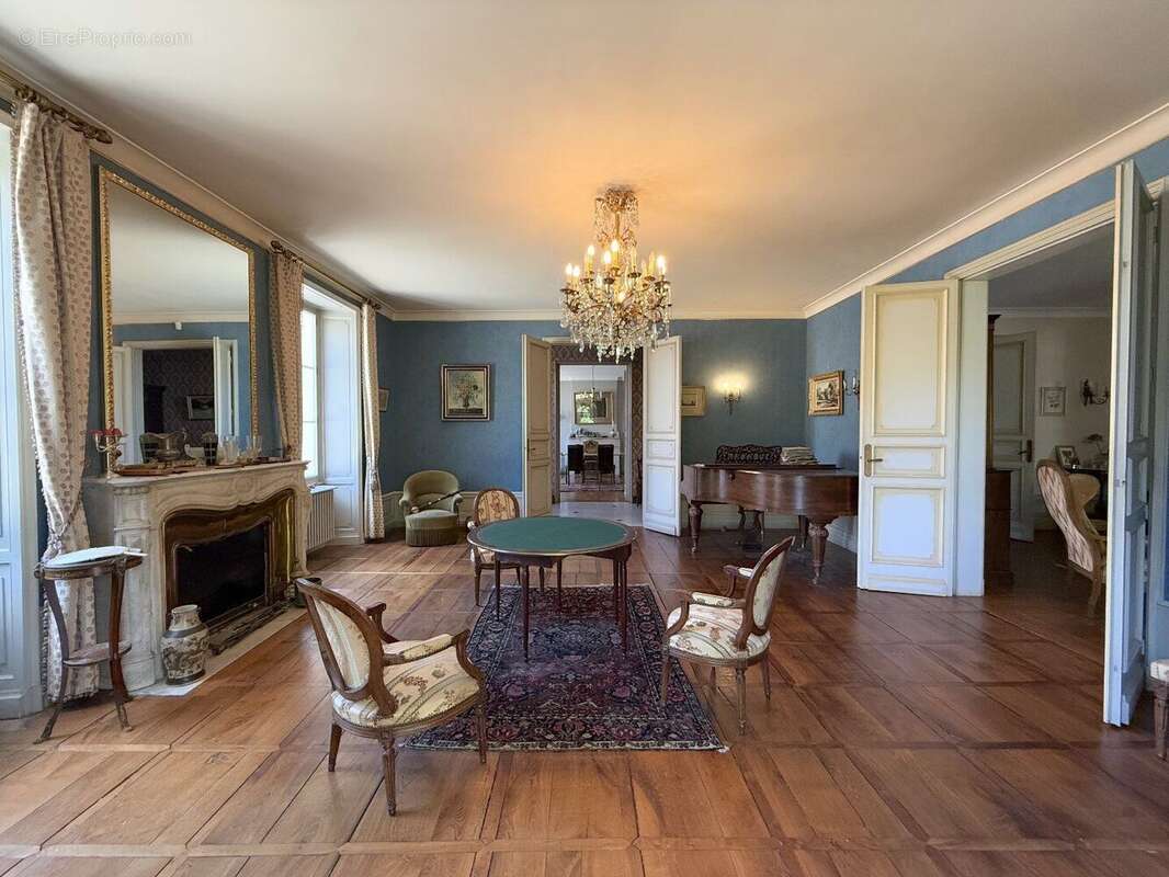 Maison à NONTRON