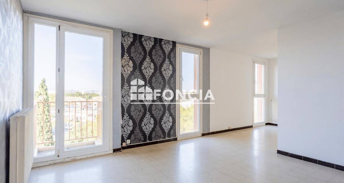 Appartement à SALON-DE-PROVENCE