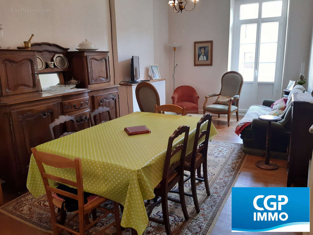 Appartement à SAINT-CERE